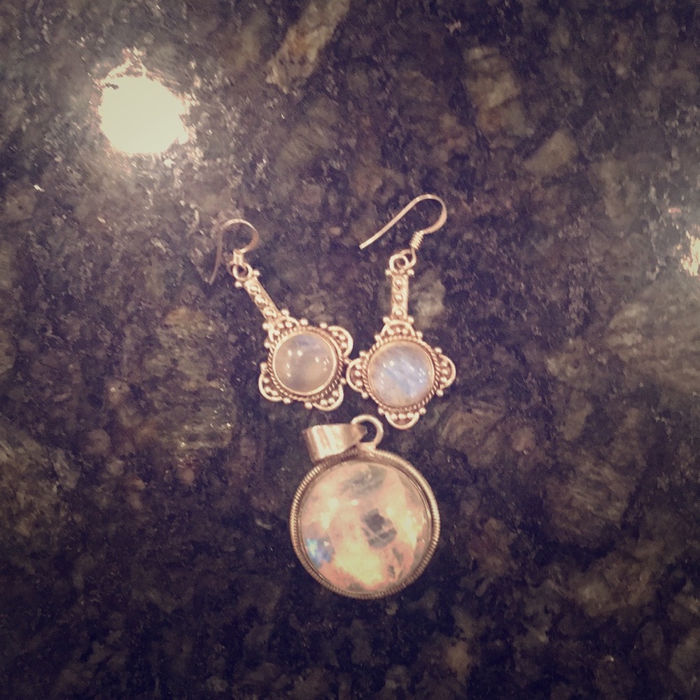 Earrings and pendant